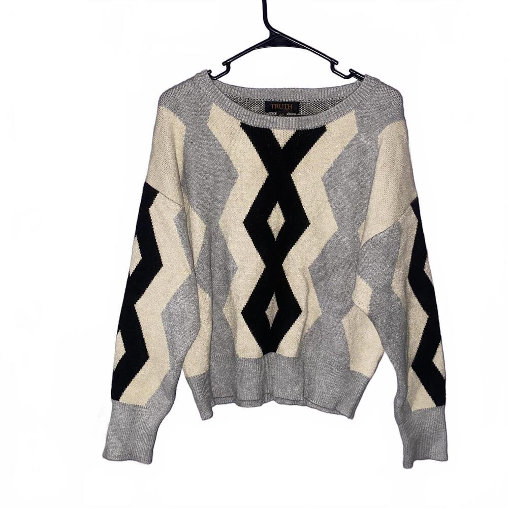 Truth by Republic Geometric Knit Sweater L Gray Cream Black Retro Modern Cozy